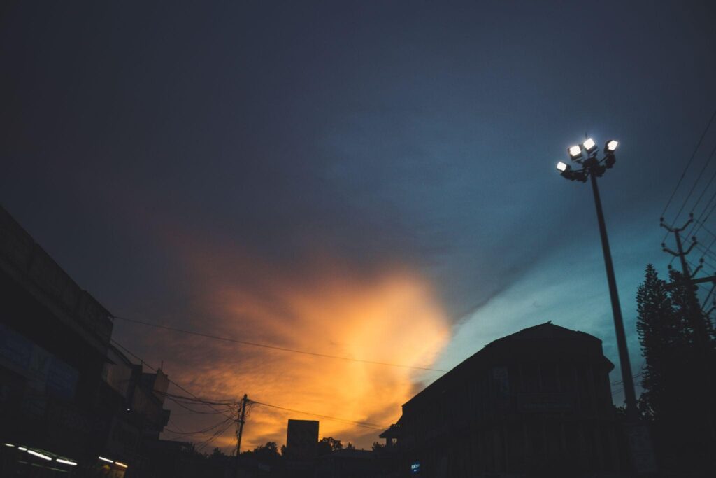 led flood light dusk to dawn lighting