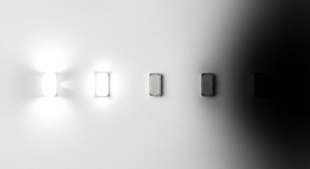 boundary light interfere with photocell switching